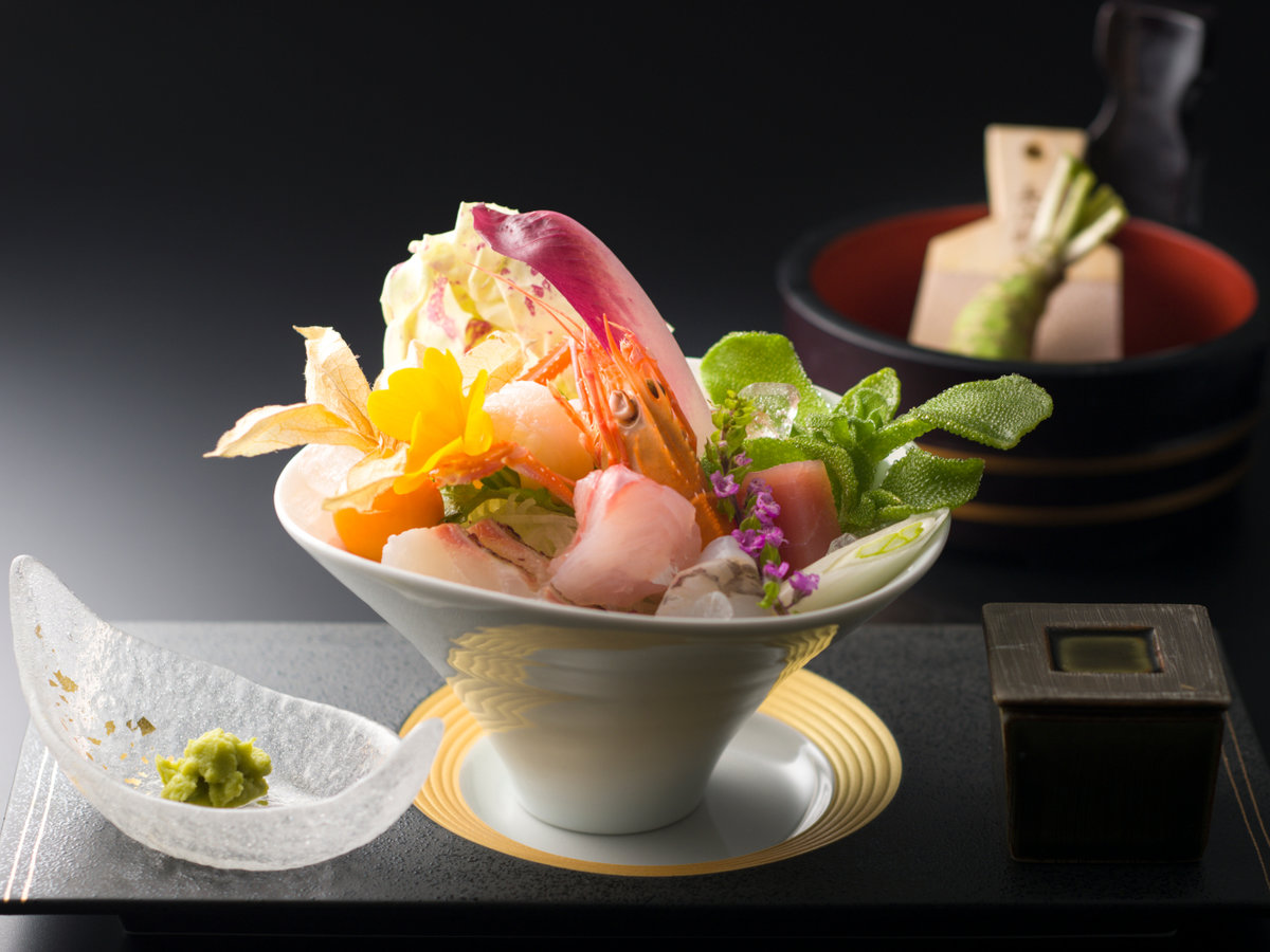 四季の野菜をふんだんに取り入れた「創作和会席コース」一例